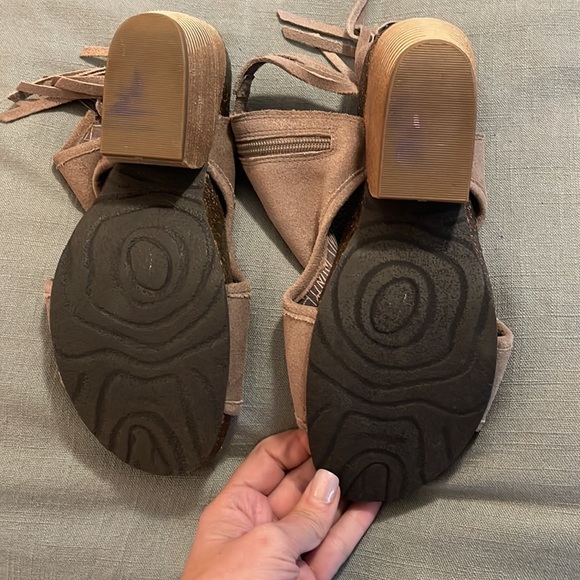 OTBT Sz 10 Free Spirit Peep Toe Sandal - Picture 5 of 11